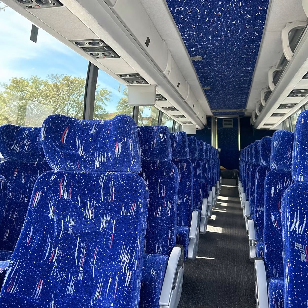 charter buses for lewisville corporate retreats and team building events