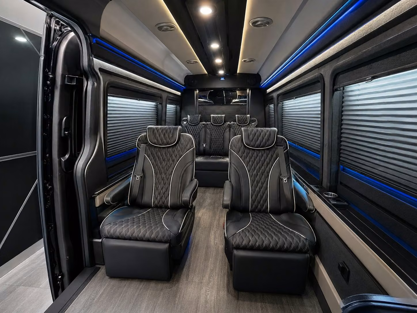 hotel to airport shuttle services in the lewisville area