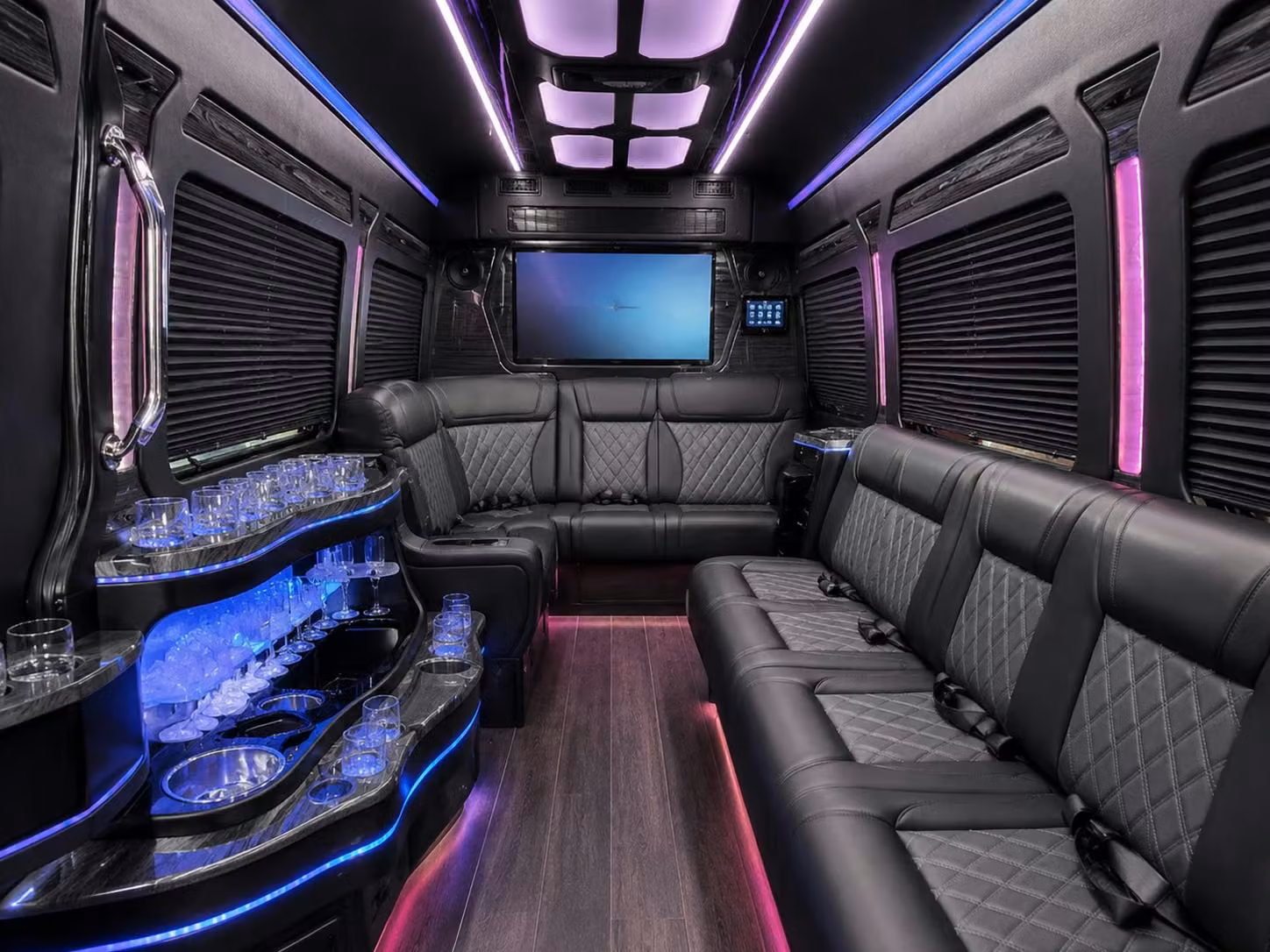 this is how you move a large wedding party comfortably across north texas